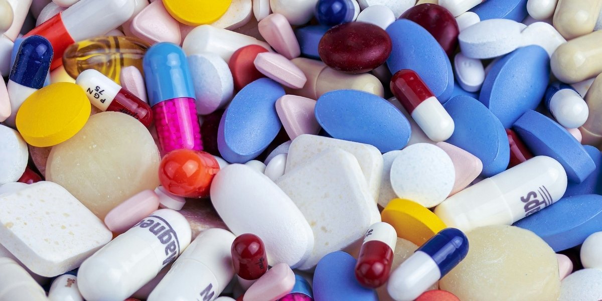 Side Effects of Too Many Vitamins: A Guide to Safe Supplementation